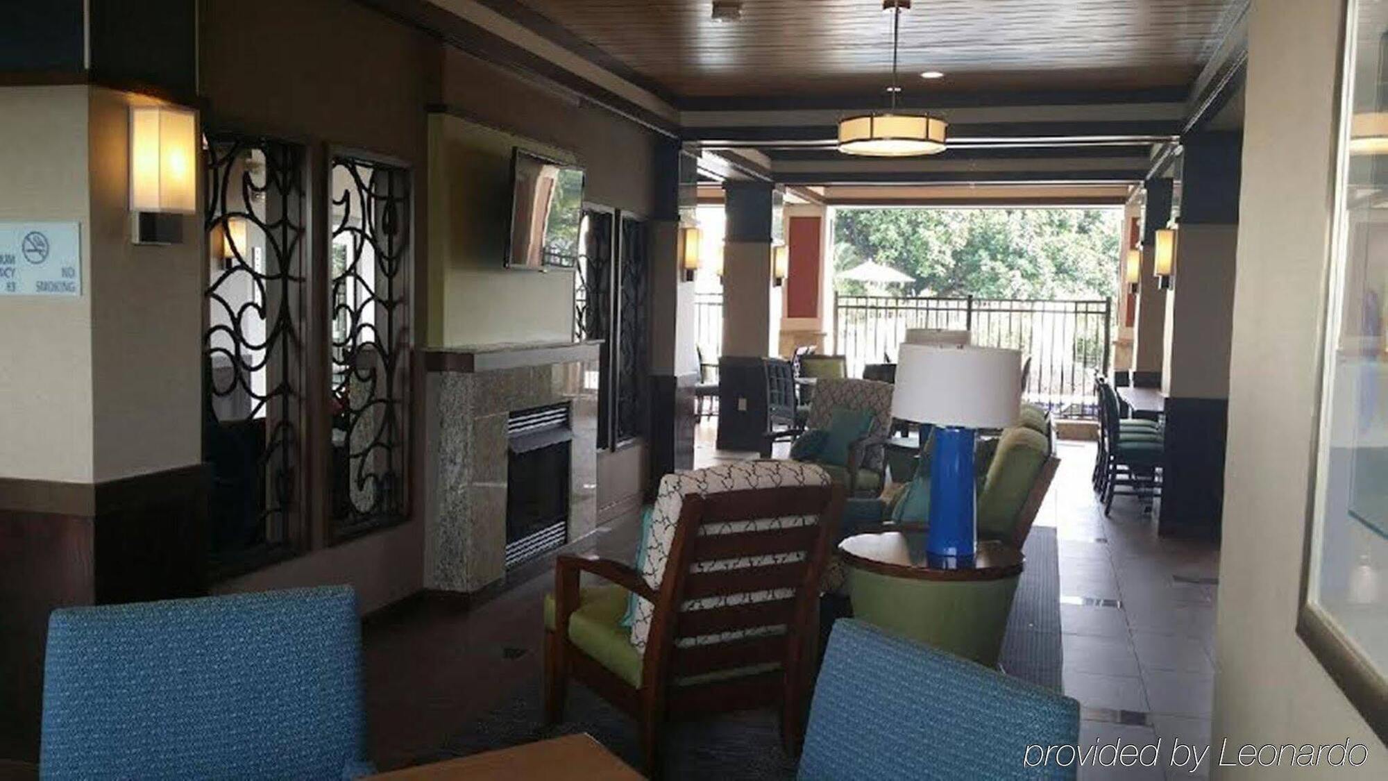 Holiday Inn Express & Suites Kailua-Kona, An Ihg Hotel Exterior photo